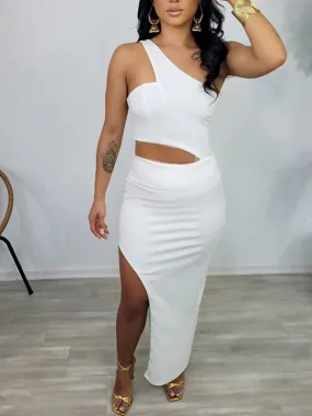 Irregular Cut Out One Shoulder Side Slit Bodycon Maternity Dress for Photoshoots and Baby Showers at Momnfancy